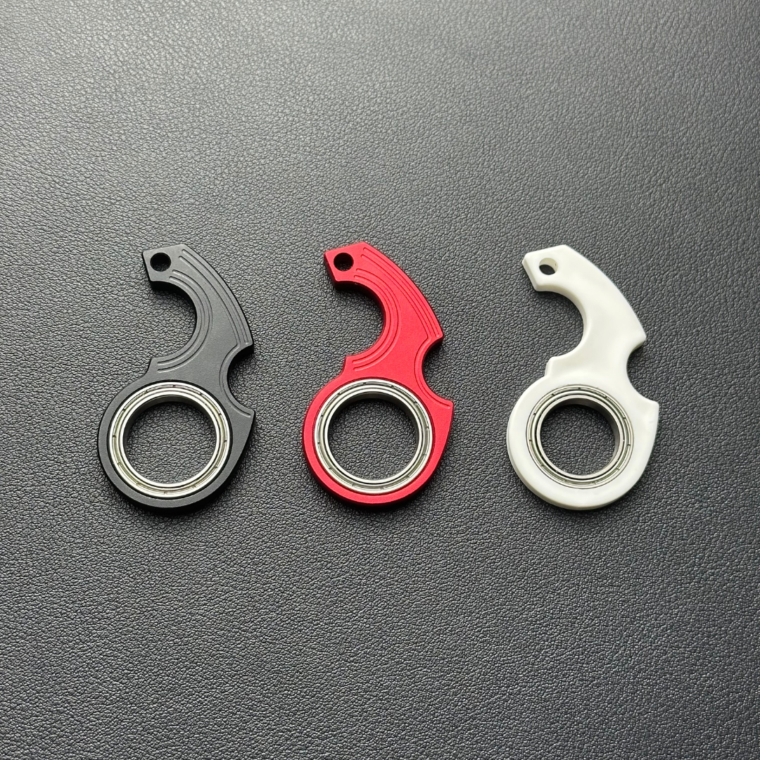 طقم من 3 ميداليات مفاتيح سبينر